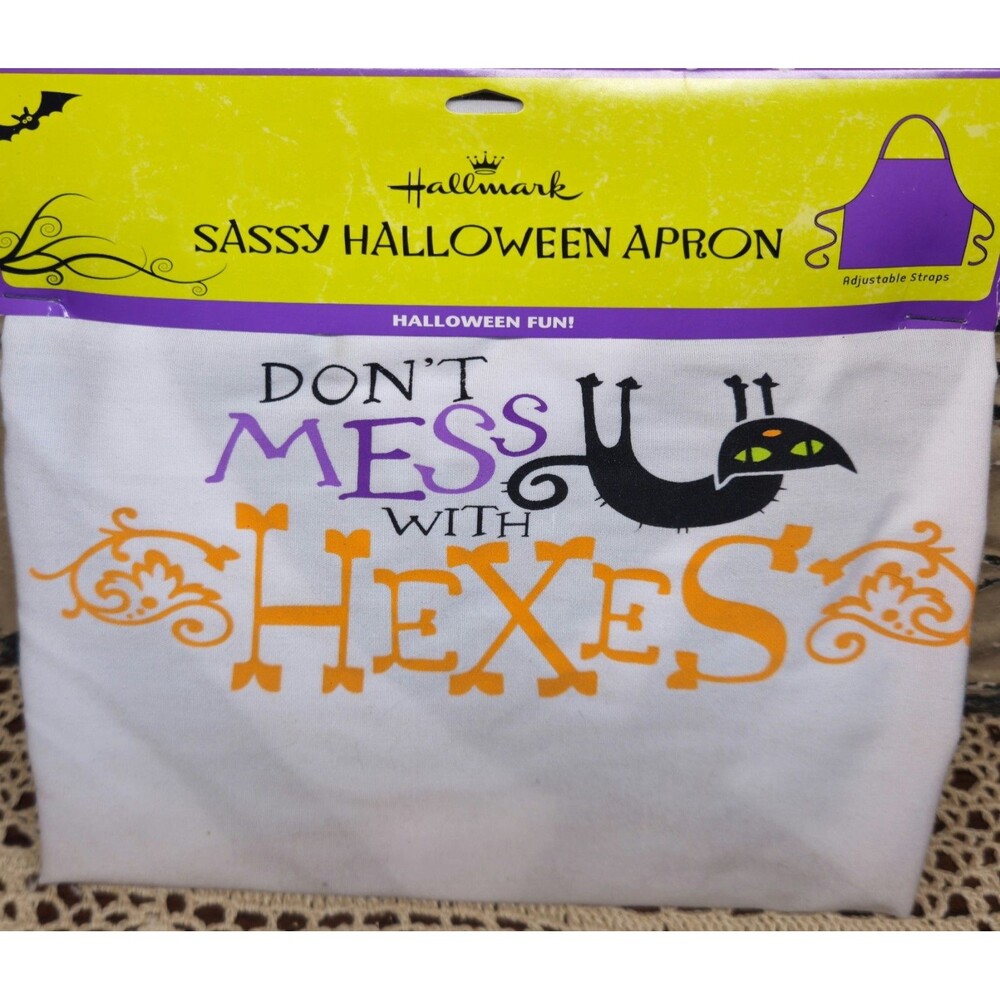 NWT Hallmark Halloween Black Cat Apron "Don't Mess with Hexes" Adjustable
